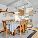 Arnia - 30km From The Sea By Interhome *