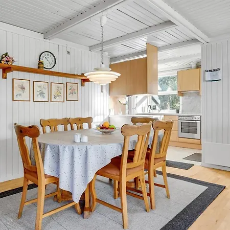 Arnia - 30km From The Sea By Interhome *